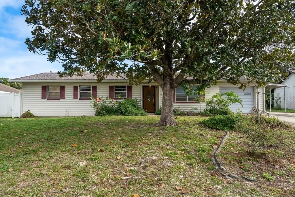 1067 W Hancock Drive Deltona FL 32725