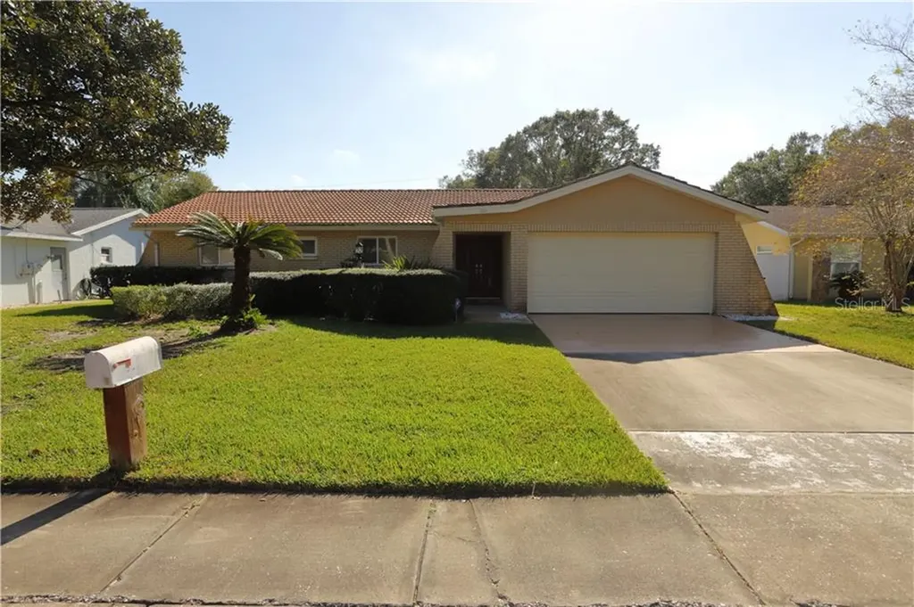 107 N Bay Hills Boulevard Safety Harbor FL 34695
