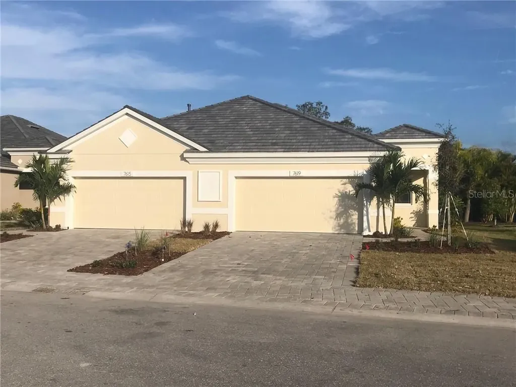 7619 Registrar Way Sarasota FL 34243