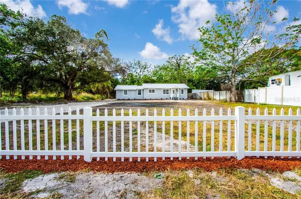 3512 27th Street E Bradenton FL 34208