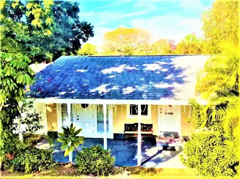 6833 3rd Avenue N St Petersburg FL 33710