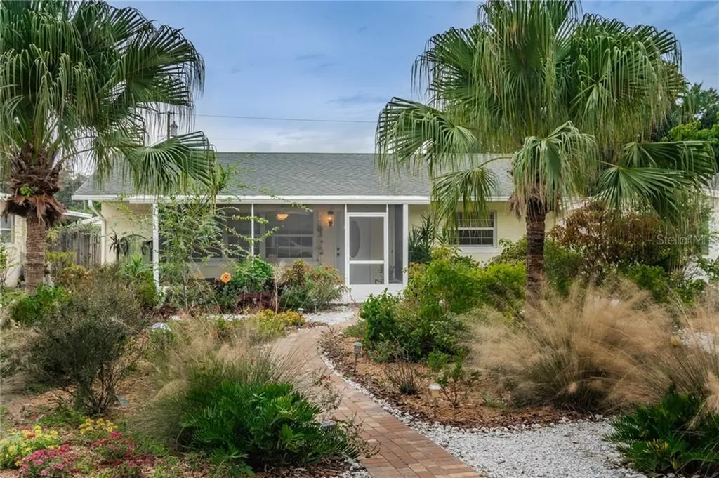 5718 19th Avenue S Gulfport FL 33707