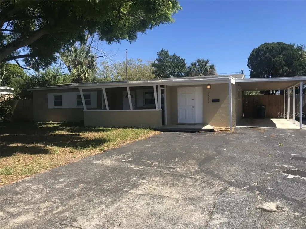 7527 17th Lane N St Petersburg FL 33702