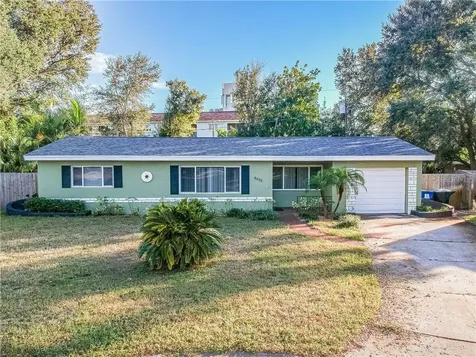 8435 8th Way N St Petersburg FL 33702