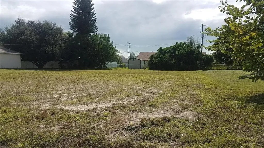1142 Gleason Parkway Cape Coral FL 33914