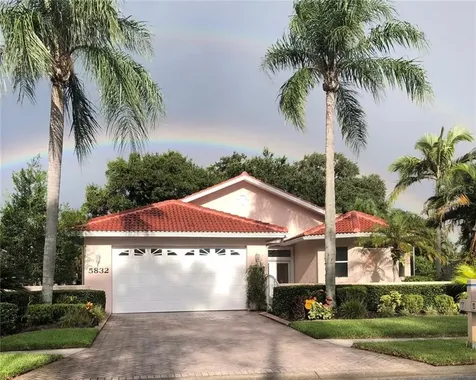 5832 Lakeside Woods Circle Sarasota FL 34243