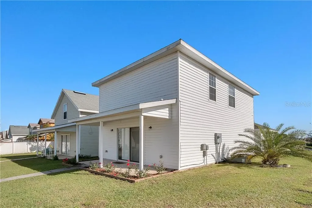1026 Park Central Circle Groveland FL 34736