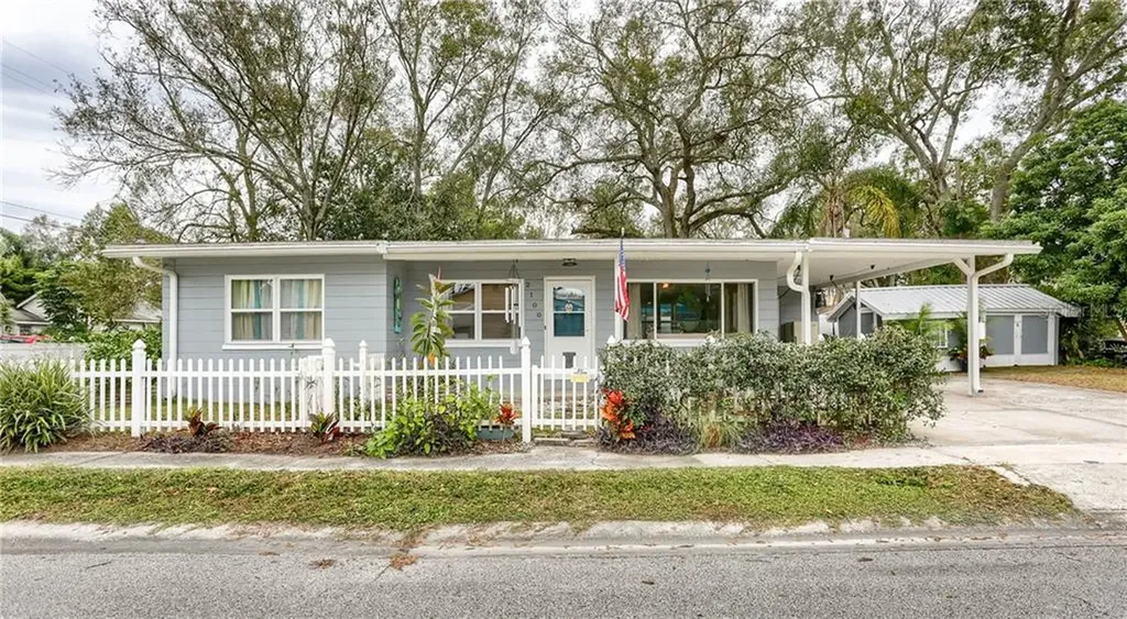2100 45th Avenue N St Petersburg FL 33714