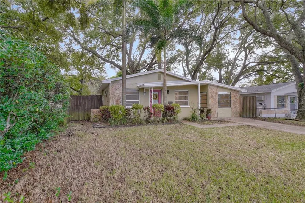 5130 15th Avenue N St Petersburg FL 33710