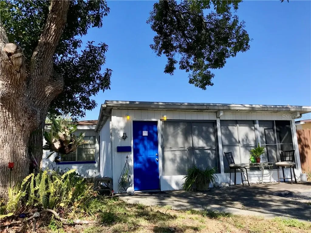 7311 33rd Avenue N St Petersburg FL 33710