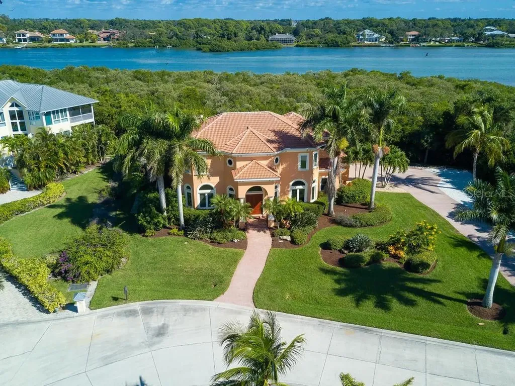 1010 Gulf Winds Way Nokomis FL 34275