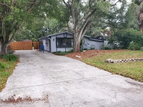 8909 W Cluster Avenue Tampa FL 33615