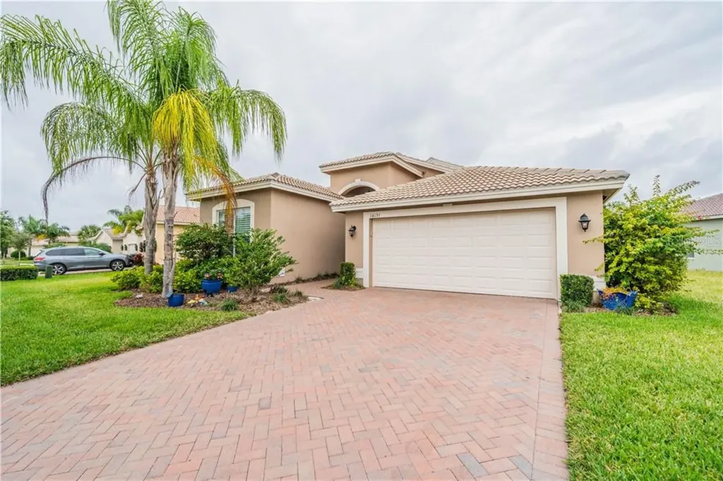 16131 Coquina Bay Lane Wimauma FL 33598