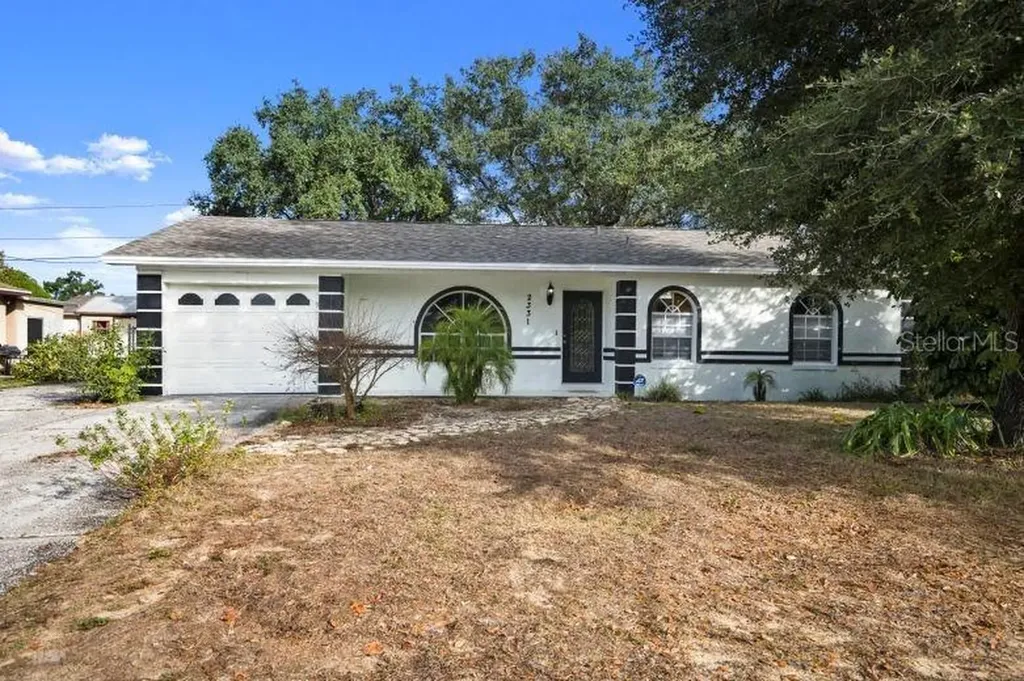 2331 Laura Street Lake Wales FL 33898