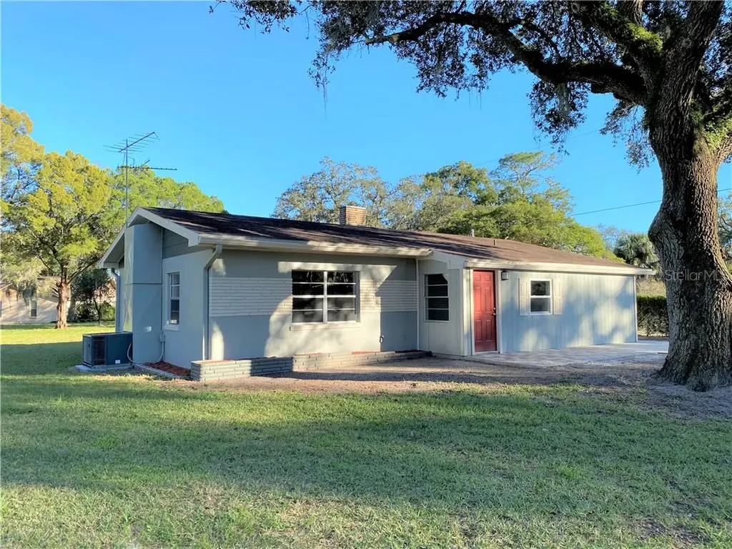 5928 17th Street Zephyrhills FL 33542