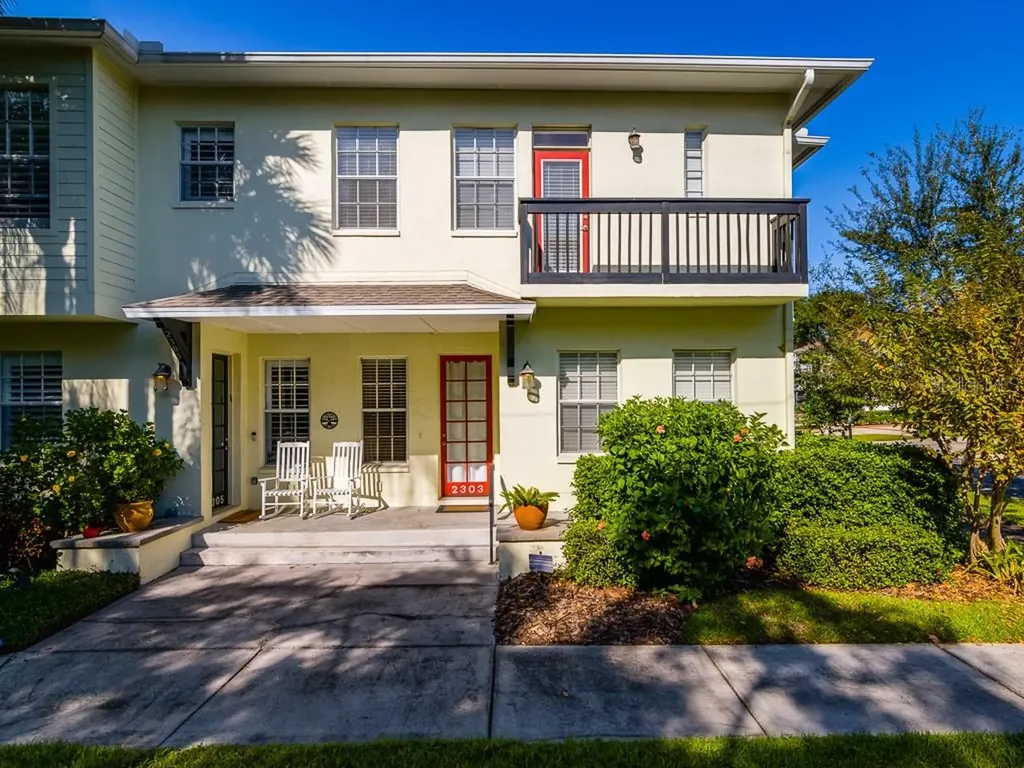 2303 W Watrous Avenue Tampa FL 33629