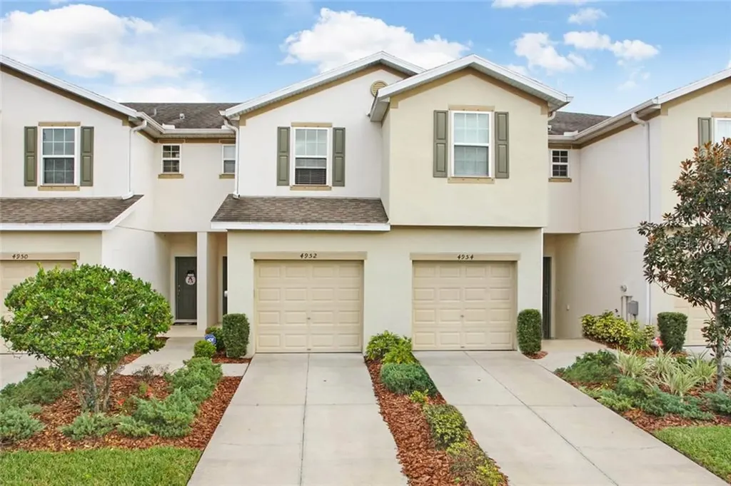 4952 White Sanderling Court Tampa FL 33619