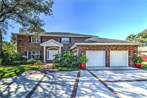 729 Suwannee Court NE St Petersburg FL 33702