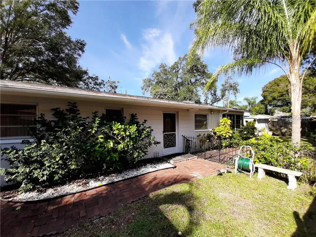 5725 19th Avenue S Gulfport FL 33707