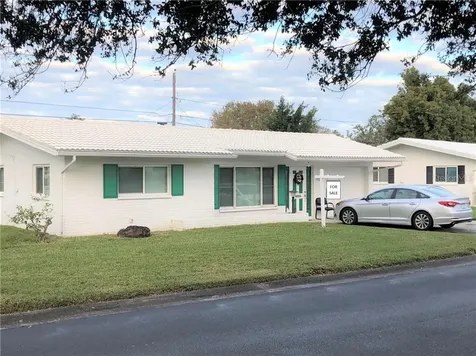 9288 140th Lane Seminole FL 33776