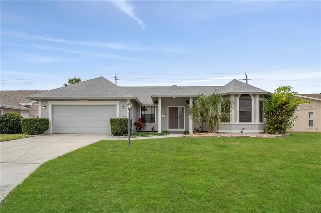 5706 39th Street Circle E Bradenton FL 34203