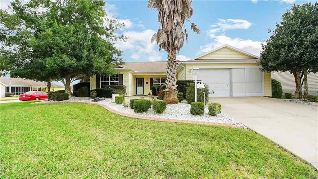 17704 SE 93rd Hawthorne Avenue The Villages FL 32162
