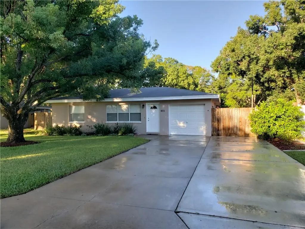 611 9th Street NW Largo FL 33770