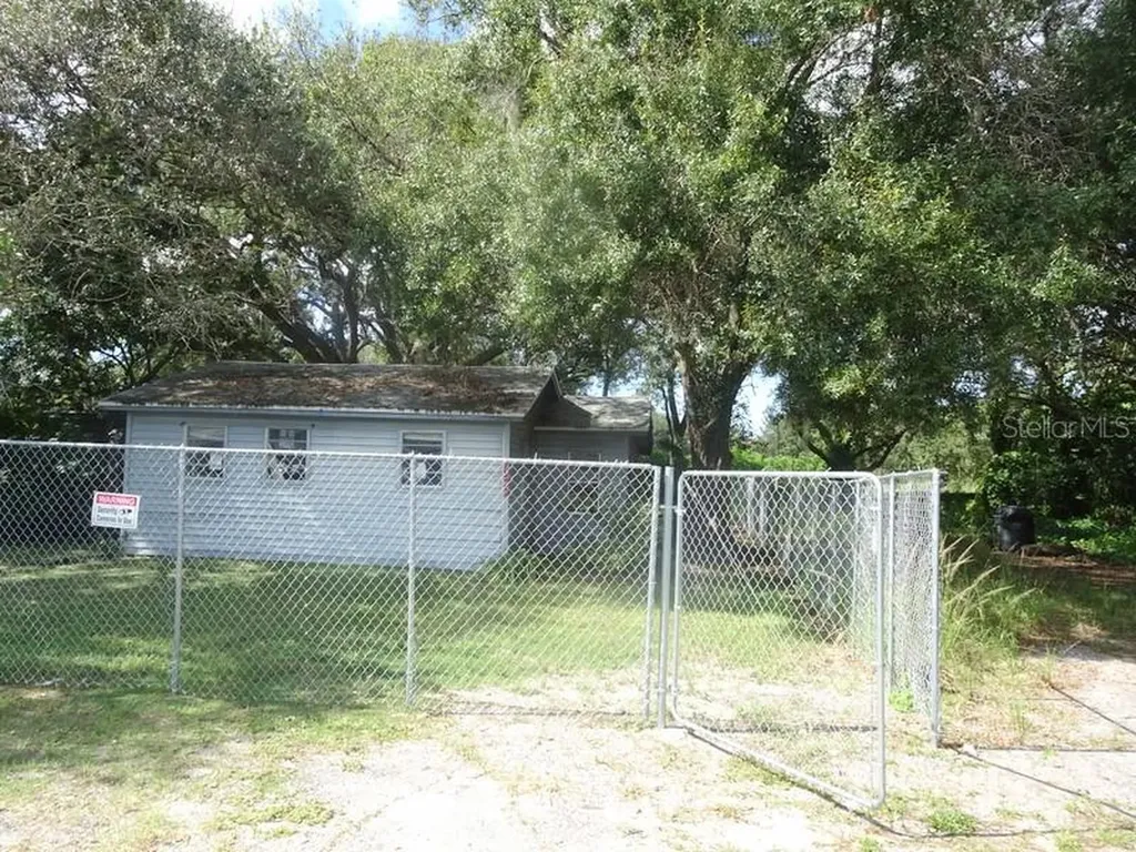 7522 N Hubert Avenue Tampa FL 33614