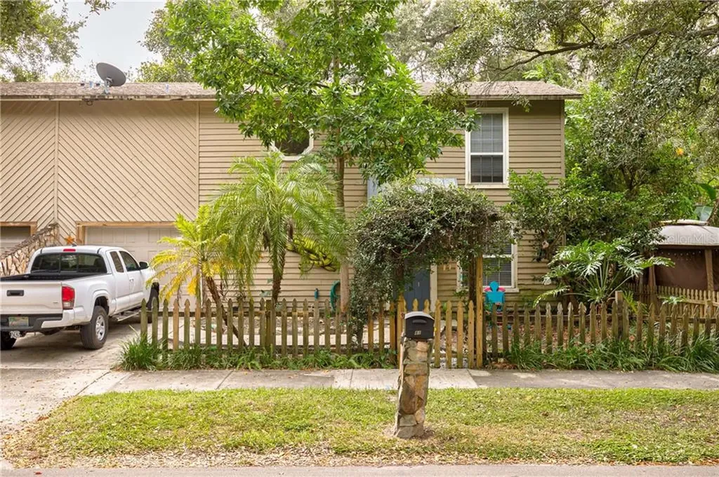 819 Lyndhurst Street Dunedin FL 34698