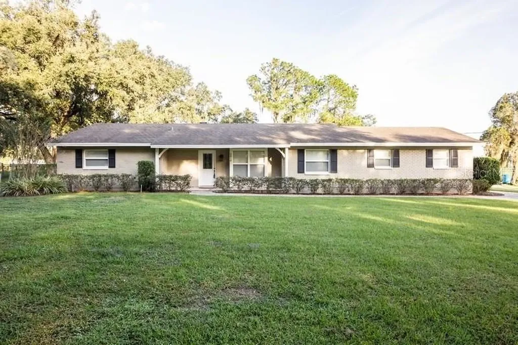 5010 Bugg Road Plant City FL 33567
