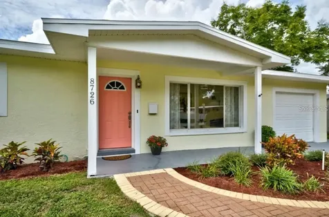 8726 Bay Street NE St Petersburg FL 33702