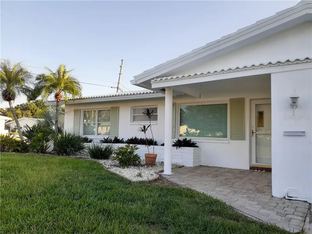 14026 90th Avenue Seminole FL 33776