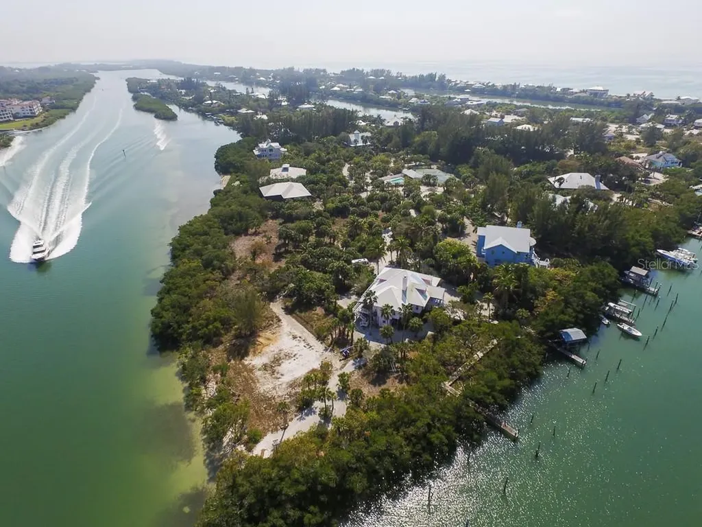 12 Pointe Way Placida FL 33946