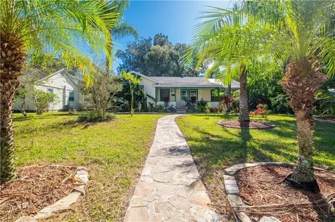 1800 24th Avenue N St Petersburg FL 33713