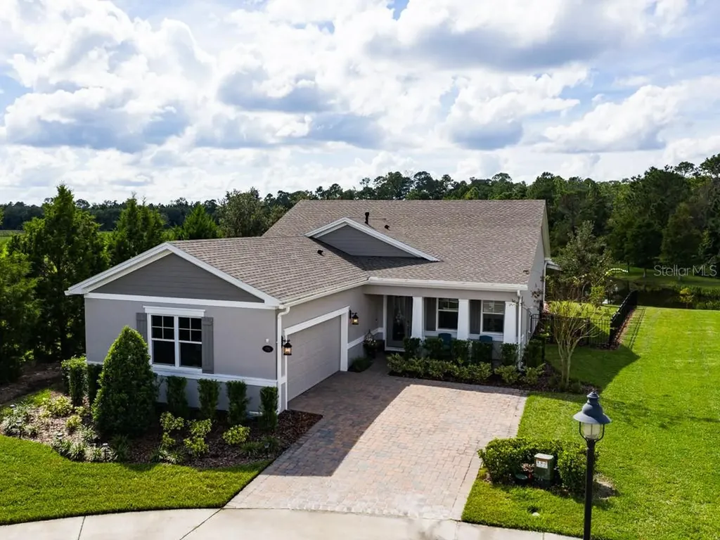1712 Victoria Gardens Drive Deland FL 32724