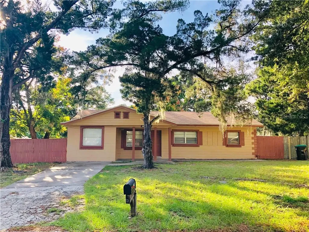 5325 Bonnie Brae Circle Orlando FL 32808
