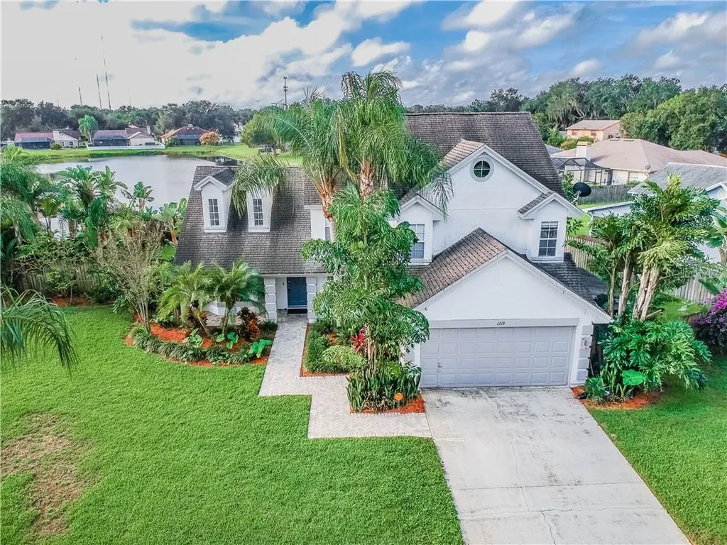 1213 Carrie Wood Drive Valrico FL 33596