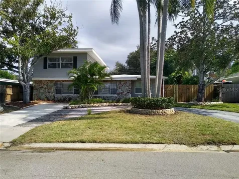 3245 56th Way N St Petersburg FL 33710