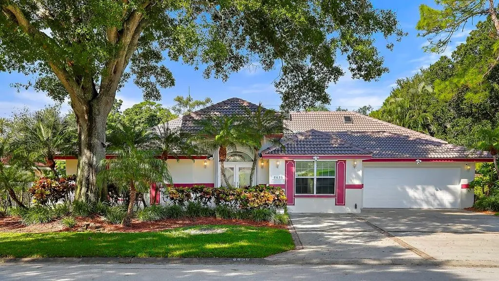 8636 15th Way N St Petersburg FL 33702