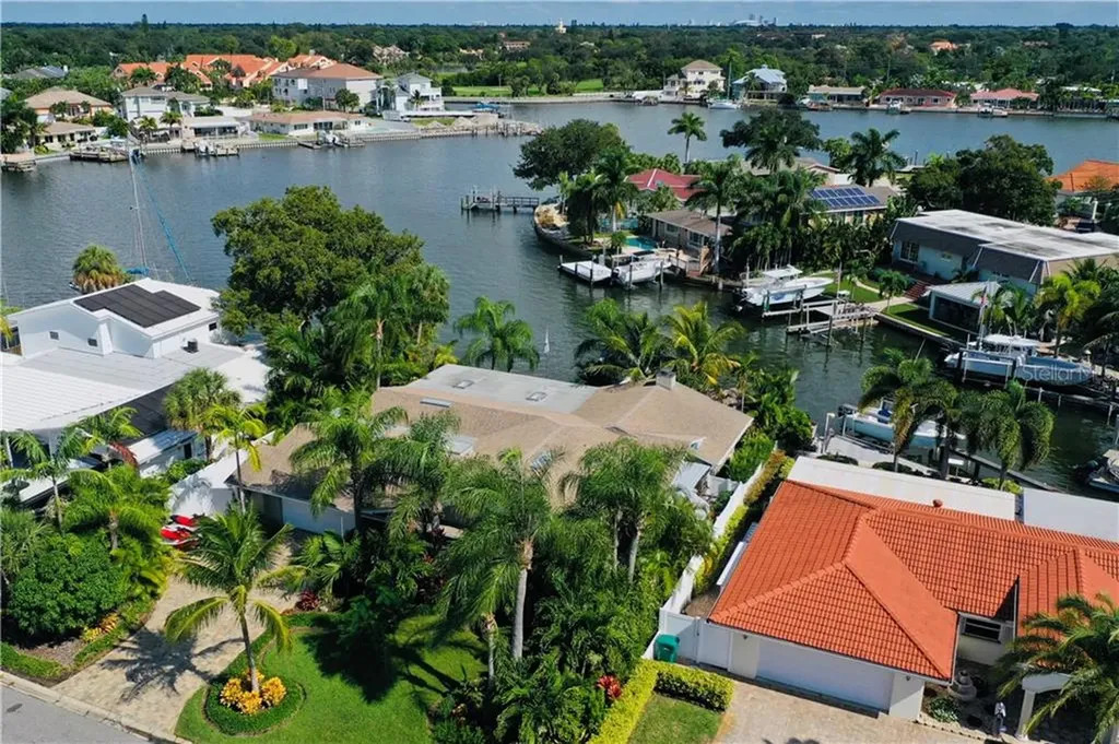 1470 Sea Gull Drive S St Petersburg FL 33707