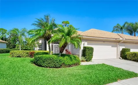 9421 Forest Hills Circle Sarasota FL 34238
