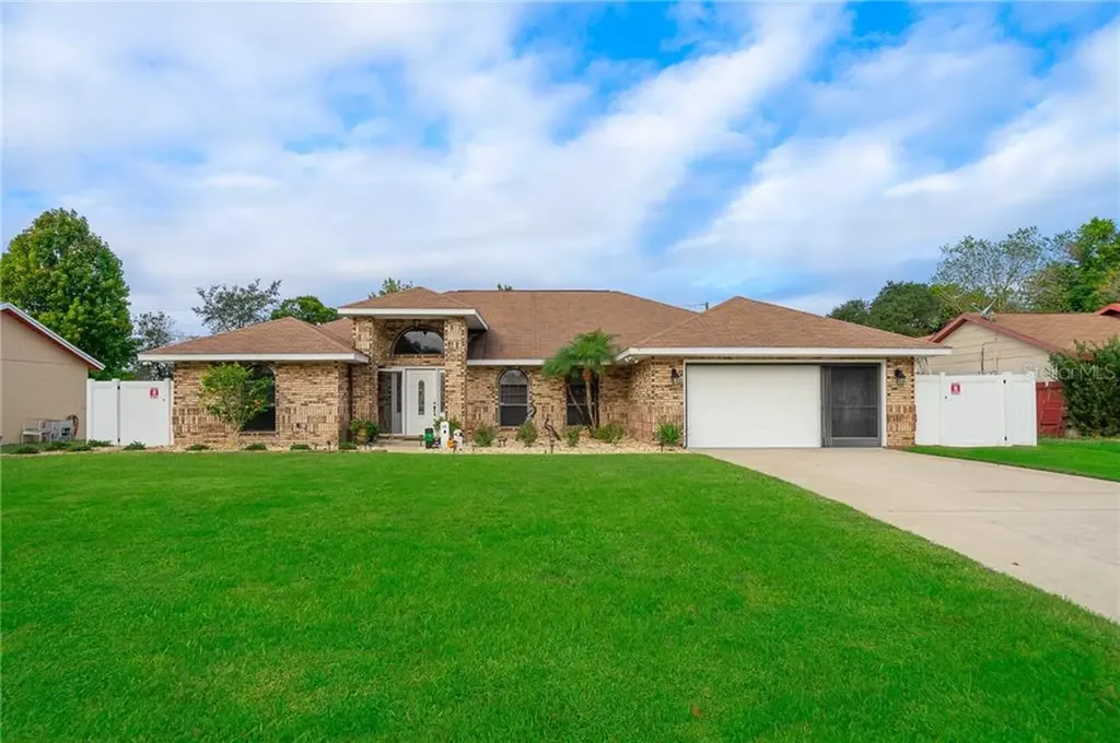 678 Fairchild Avenue Deltona FL 32725