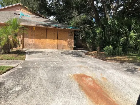 5256 Gold Tree Court Orlando FL 32808