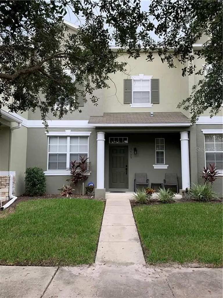1709 Buckeye Falls Way Orlando FL 32824