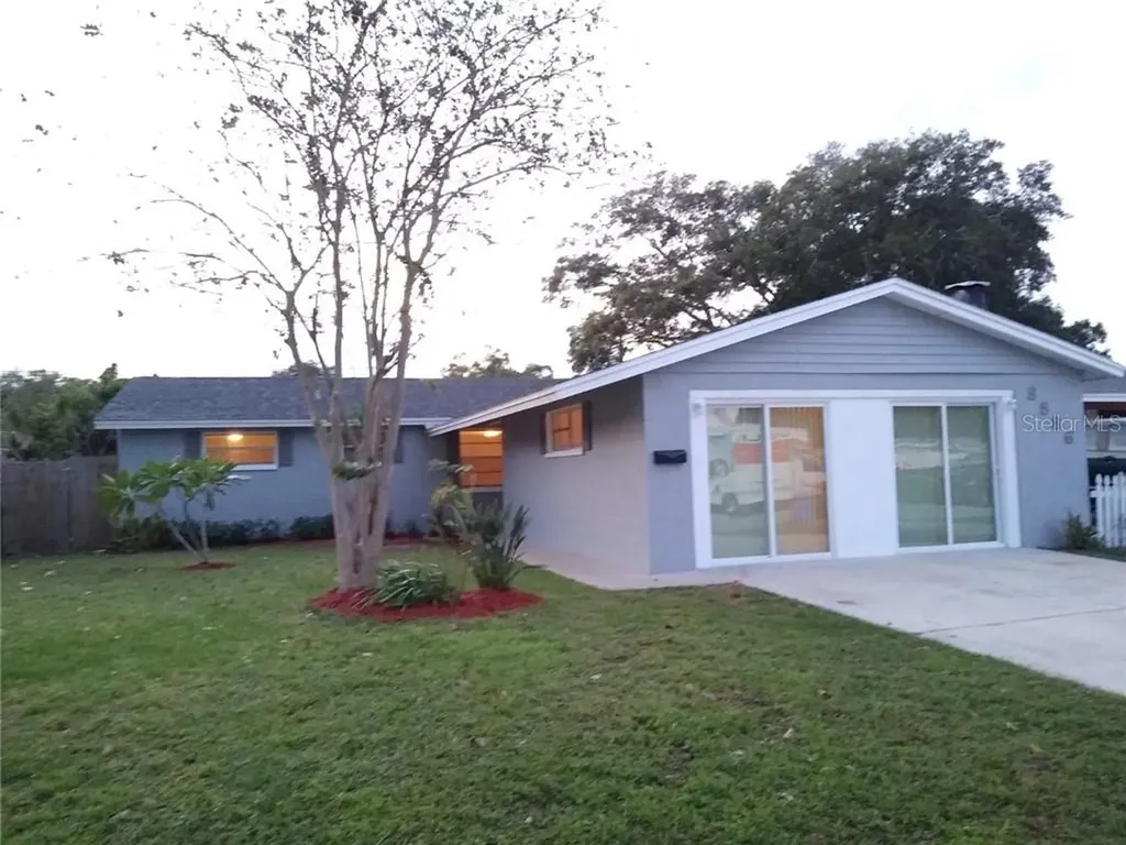 8886 58th Way N Pinellas Park FL 33782