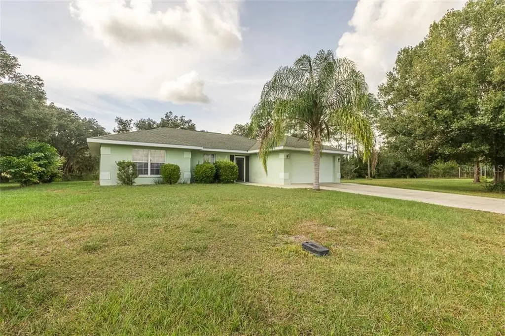 25286 Oakmont Drive Lake Wales FL 33898
