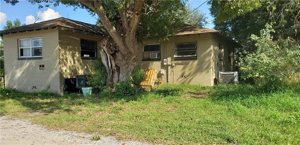8235 Pine Island Road Clermont FL 34711