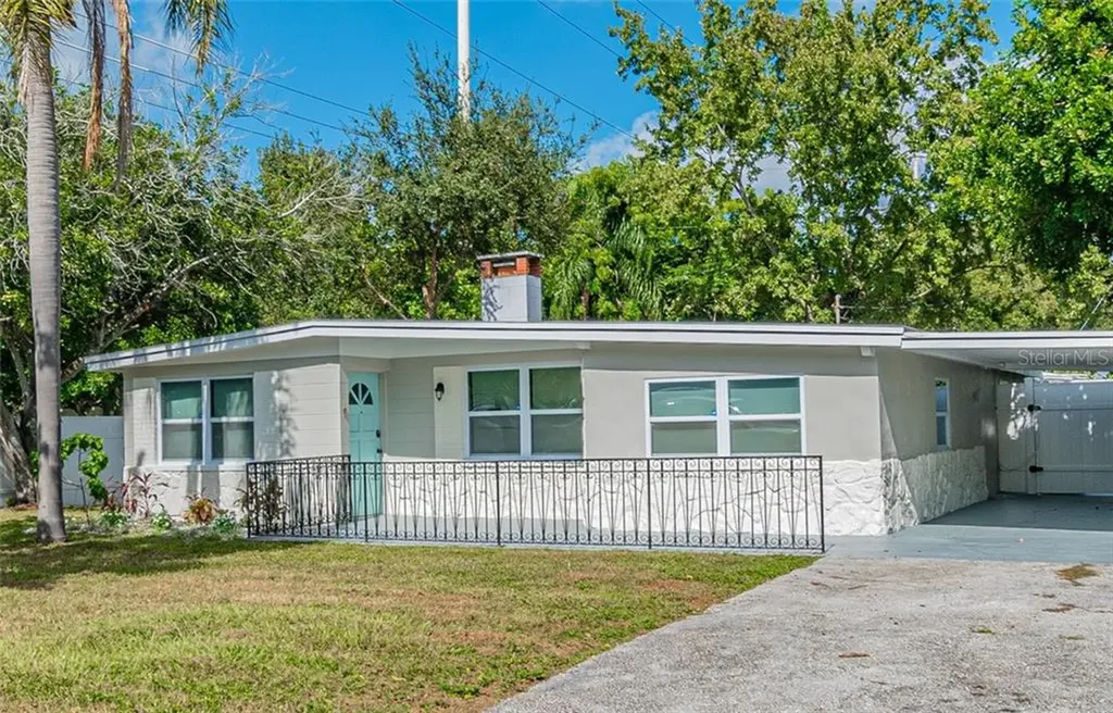 2797 58th Avenue N St Petersburg FL 33714