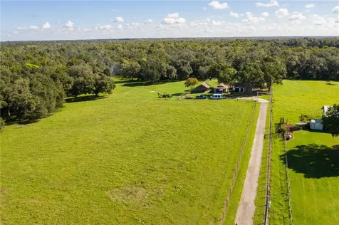 1704 Streetman Acre Lane Lithia FL 33547