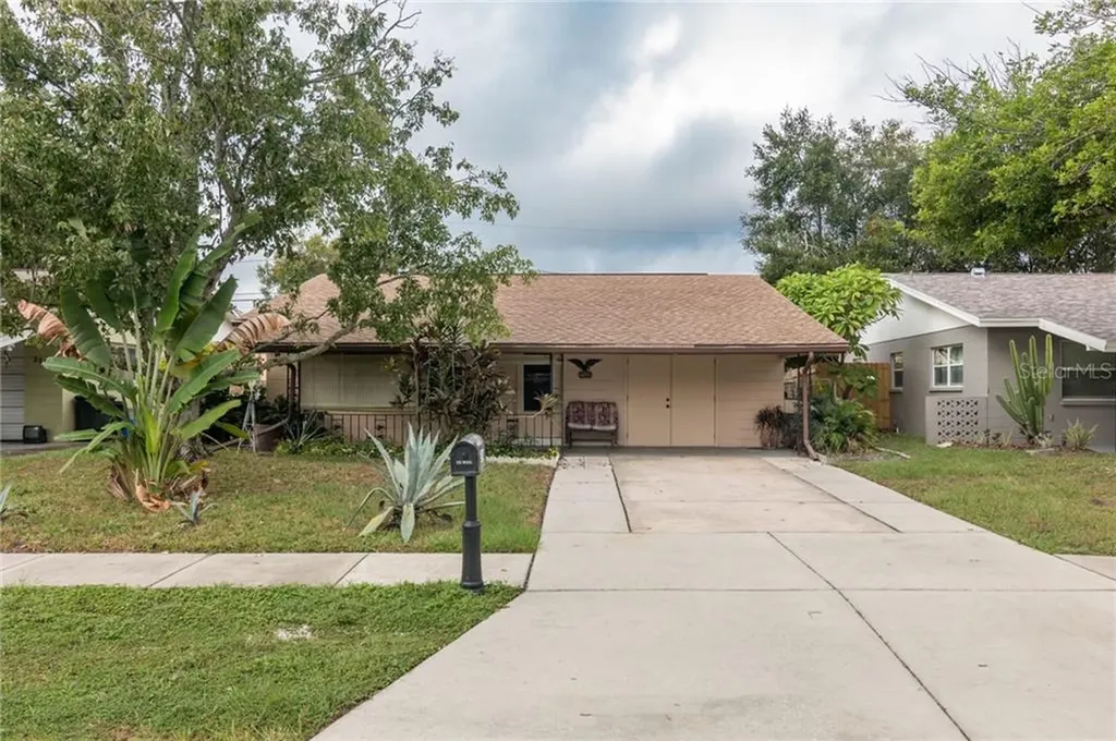 3568 Beechwood Terrace N Pinellas Park FL 33781